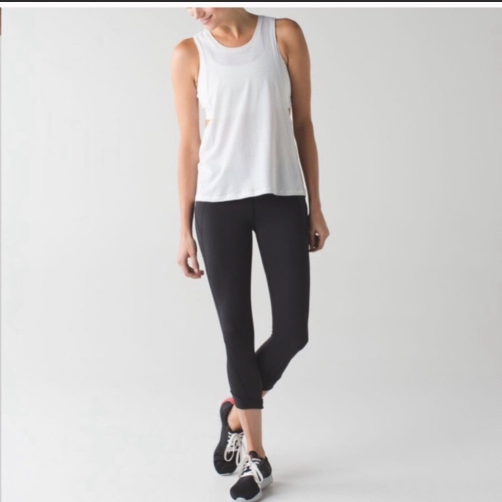 Lululemon Interval Capri Crop Black Silverescent size 4